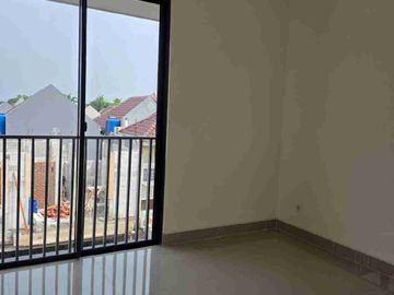 Rumah Baru 3 Lantai Banyak Bonus Di Kawasan Malibu ANZA HOME Paramount Gading Serpong Tangerang