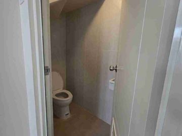 Rumah Baru 3 Lantai Banyak Bonus Di Kawasan Malibu ANZA HOME Paramount Gading Serpong Tangerang