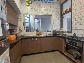 Di Jual Rumah Cluster 2 Lantai Hoek Summarecon Serpong, Ea