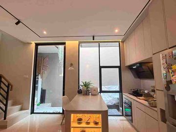 Dijual hunian nyaman di Summarecon crown gading Bekasi