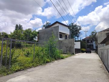 DI JUAL TANAH STRATEGIS, PROSPEKTIV KAWASAN PUSAT BISNIS AREA DEKAT D'JIWANA RESORT, JCM, KOPI NJONGKE, PASAR MLATI, HOTEL HYATT, HOTEL SOVIA JALAN PA