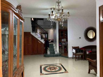 Dijual Rumah Besar Mewah Grand Galaxy City