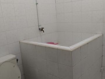Rumah murah siap huni di Gayungsari Surabaya