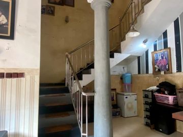 Rumah siap huni jambangan surabaya