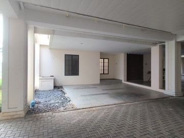 Rumah Hoek Tipe H (8x9) Double Decker Rapih di Lavon Tangerang 1KA0002H