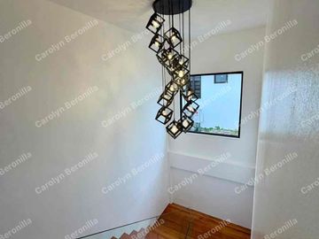 5-Bedroom House for sale in Merville