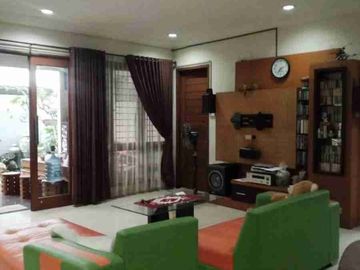 Rumah 2 lantai Mewah Dekat Bandara di Wologito Semarang Barat