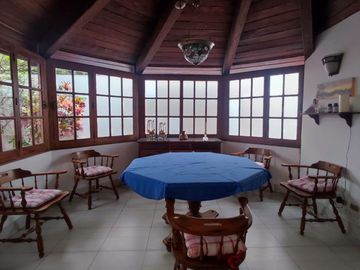 Hermosa casa en venta en El Sol de La Molina $ USD 1,150,000 ( UN MILLON CIENTO CINCUENTA MIL DÓLARES)