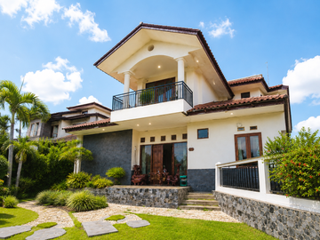 Rumah Mewah Arcamanik Bandung View Kota Spektakuler LT 435 m² SHM