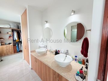 Casa en Venta, Lomas de Juriquilla. Recámara Planta Baja
