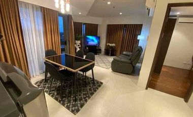 FOR RENT FULLY FURNISH 1 BEDROOM CONDO UNIT WITH FULL BEACH ACCESS