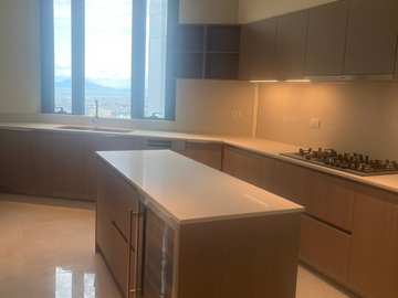 Brand New 3BR with Parking Corner Unit FOR LEASE in Aurelia Residences, BGC, Taguig City