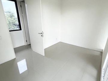 SUPER SALE – RUMAH BARU FULL RENOVASI – NORTHWEST HILL, CITRALAND SURABAYA