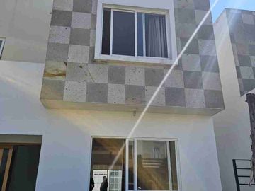 MC Casa en Venta en Foresta, privada Acacias, modelo Terra
