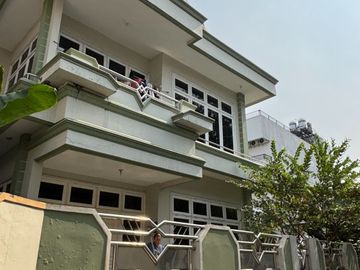 Dijual Rumah 2 Lantai di Summarecon Kelapa Gading – LT 261 m², Lokasi Strategis