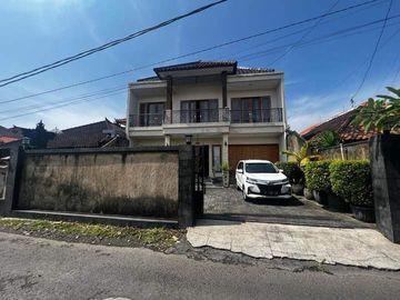 Dijual Rumah Mewah 2 Lantai di Sesetan, Denpasar Selatan Bali