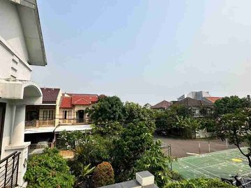 Rumah 2 Lantai, Strategis di Harapan Indah Bekasi