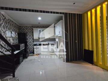 Disewakan Rumah 2 Lantai di Summarecon Bekasi Cluster Acacia