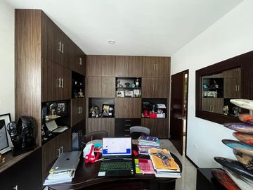 Casa en Venta en La Vista Country Club Precio de Oportunidad