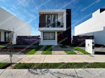 CASA CERCA DE PUERTO INTERIOR