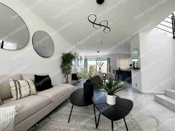 CASA CERCA DE PUERTO INTERIOR