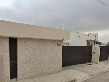 VENTA DE CASA EN Calle 26 229, Colonia Altabrisa, Mérida, Yucatán, México