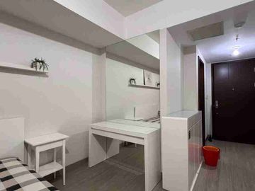 Apartemen U Residence 3, furnish bagus, dekat kampus UPH dan connection supermal Karawaci