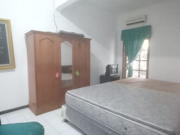 Full Perabot Rumah Malang Akses Mobil Simpangan 1 Menit Gerbang Tol Sawojajar