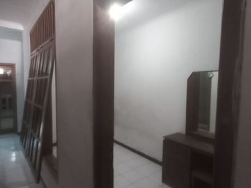 Full Perabot Rumah Malang Akses Mobil Simpangan 1 Menit Gerbang Tol Sawojajar