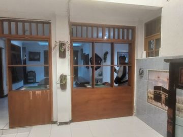 Full Perabot Rumah Malang Akses Mobil Simpangan 1 Menit Gerbang Tol Sawojajar