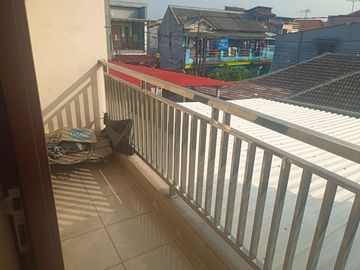 Dijual Rumah 2 lantai di area Jati Rawamangun