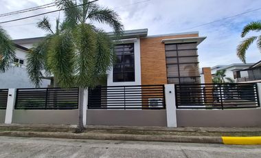 5 Bedroom House for Rent in Pulu Amsic, an exclusive subdivision near Clark, Pampanga!