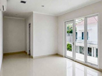 Rumah Hoek Baru Pasadena Grand Residence Gading Serpong LT180 Hadap Selatan Barat