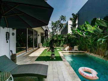 Villa Modern Tropis Mewah di Tegal Cupek Umalas