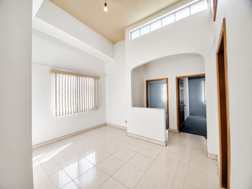 Casa en renta en Jardín Dorado, Tijuana