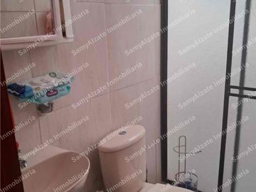 SE VENDE CASA DE UN SOLO PISO EN EL BARRIO LOS LIBERTADORES DOSQUEBRADAS