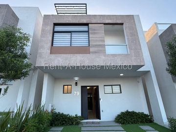 CASA VENTA ZIBATA, 3 RECAMARAS, 3 BAÑOS.