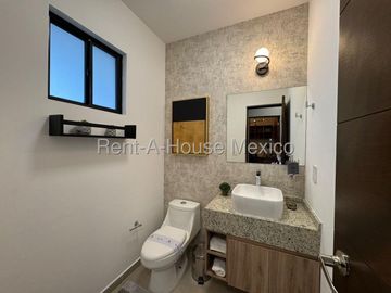 CASA VENTA ZIBATA, 3 RECAMARAS, 3 BAÑOS.
