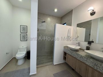 CASA VENTA ZIBATA, 3 RECAMARAS, 3 BAÑOS.