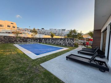CASA VENTA ZIBATA, 3 RECAMARAS, 3 BAÑOS.