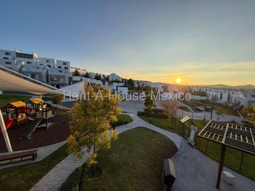 CASA VENTA ZIBATA, 3 RECAMARAS, 3 BAÑOS.