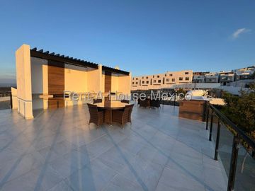 CASA VENTA ZIBATA, 3 RECAMARAS, 3 BAÑOS.