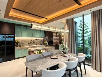 Di Jual Rumah 3 Lantai di Pusat Gading Serpong Gaya Finlandia