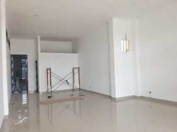 Gudang Siap Pakai Luas SHM di Raya Gilang
