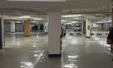 AURELIA RESIDENCES SIGNATURE 337 sqm - Luxury 3 Bedroom (with 3 Parking Slots)
