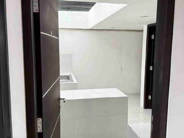 🏡✨ DIJUAL RUMAH MEWAH – SENTUL CITY ✨🏡