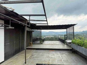 🏡✨ DIJUAL RUMAH MEWAH – SENTUL CITY ✨🏡