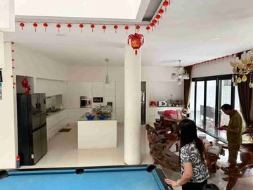 🏡✨ DIJUAL RUMAH MEWAH – SENTUL CITY ✨🏡