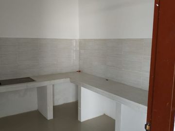 Disewakan Rumah Manyar Jaya