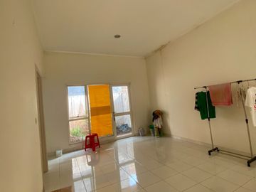 DISEWA RUMAH SUVARNA SUTERA DHANA MURAH